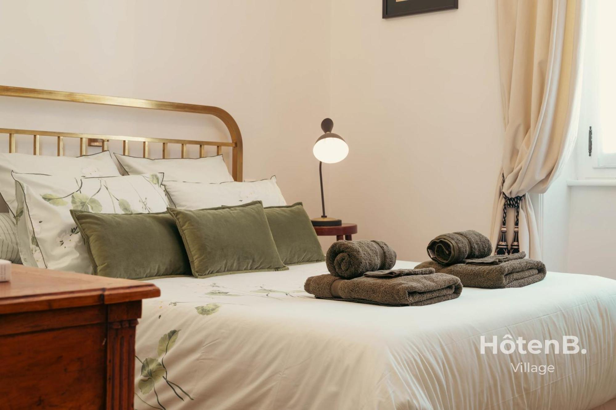 "Les Effrontes" Louis Blanc Charming Apartment リモージュ エクステリア 写真