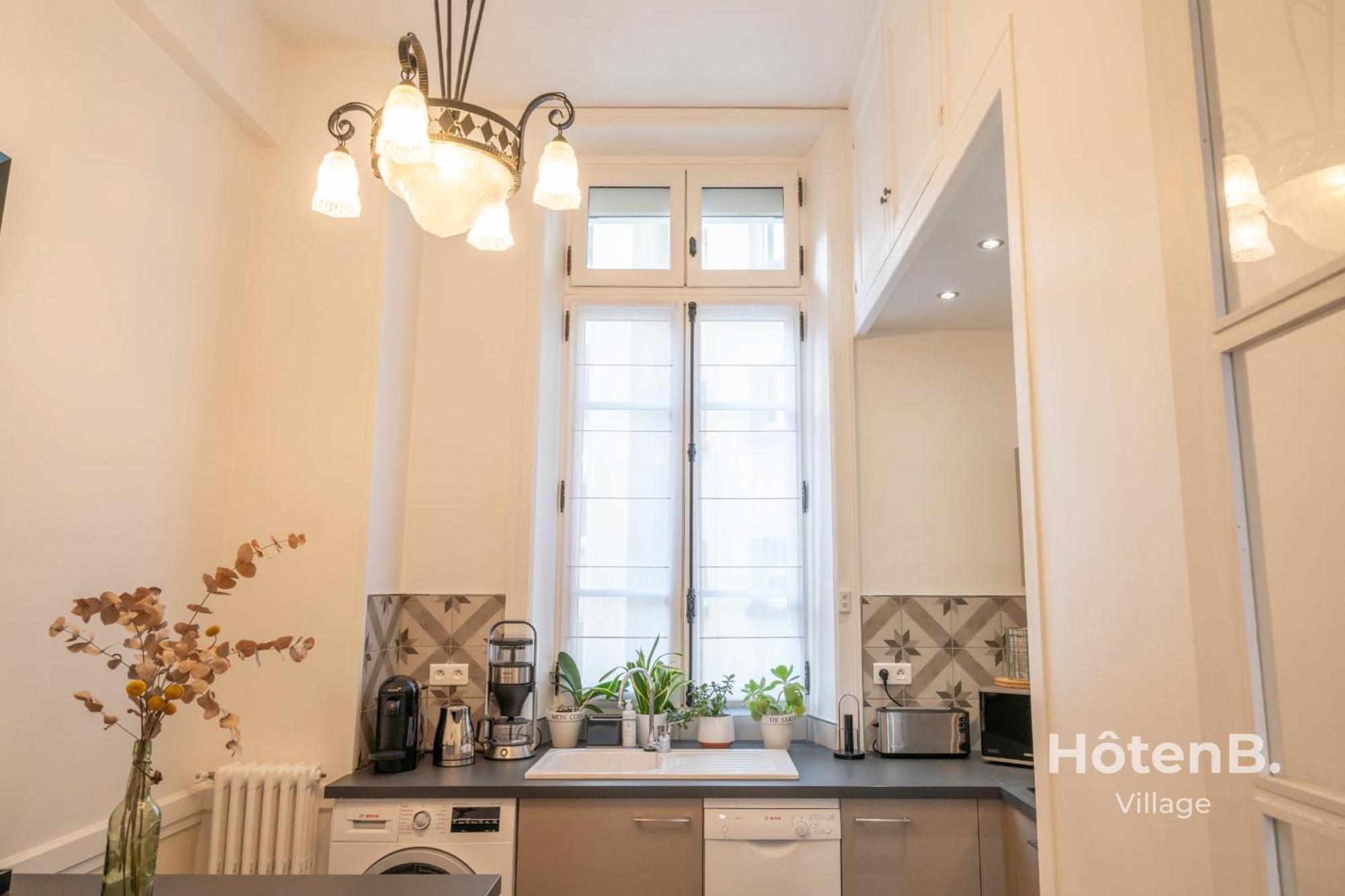 "Les Effrontes" Louis Blanc Charming Apartment リモージュ エクステリア 写真